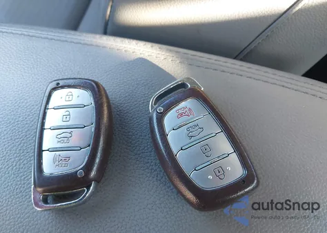 2017 Hyundai Elantra Limited z USA, uszkodzony, nr VIN 5NPD84LF1HH059686